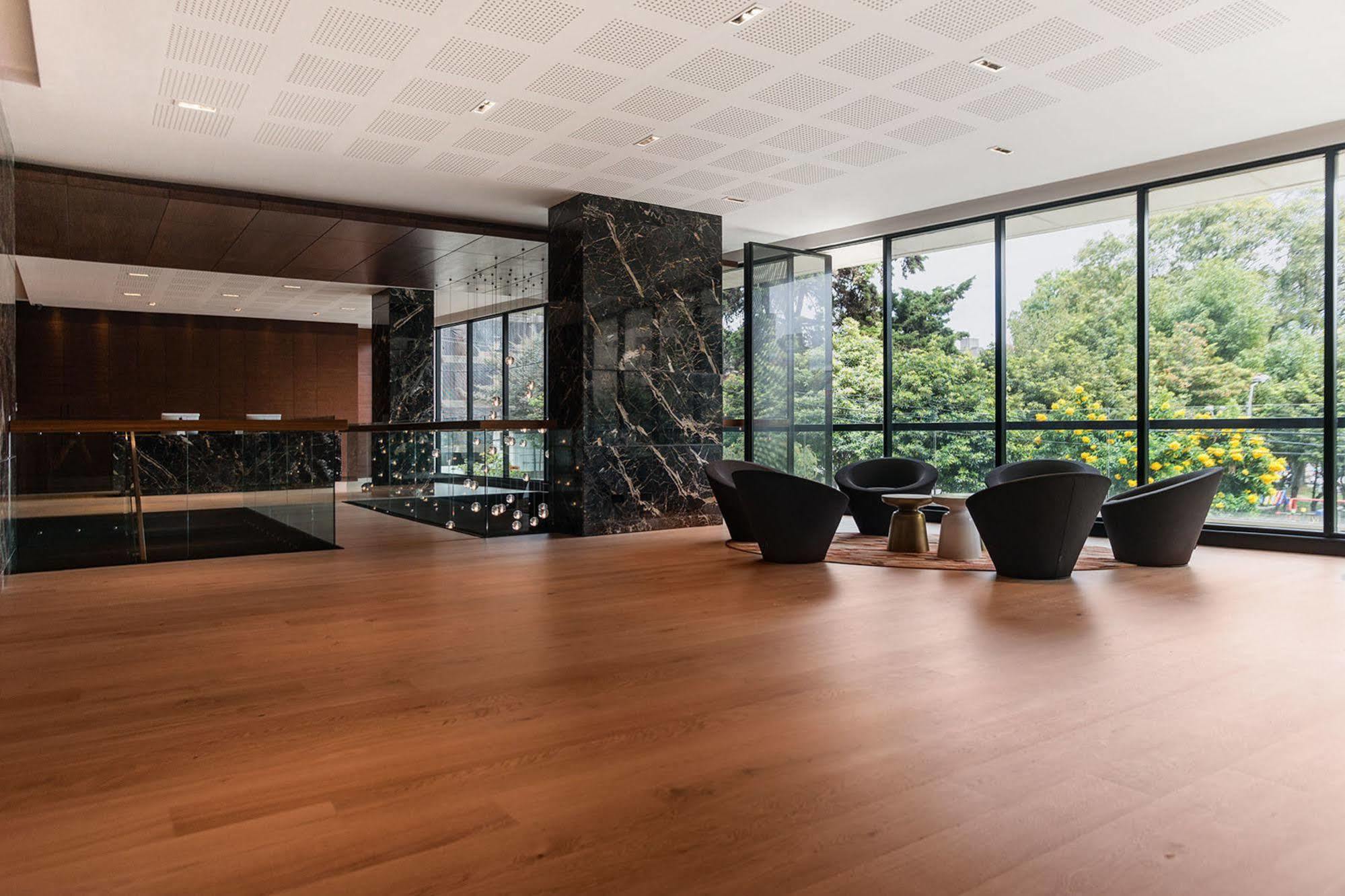 8010 Urban Living- Luxury Home Experience Bogotá Extérieur photo